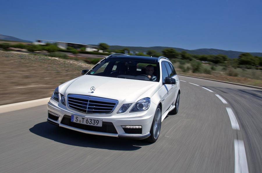  Mercedes-Benz E63 AMG Wagon 2012 года  (фото 41 из 43)